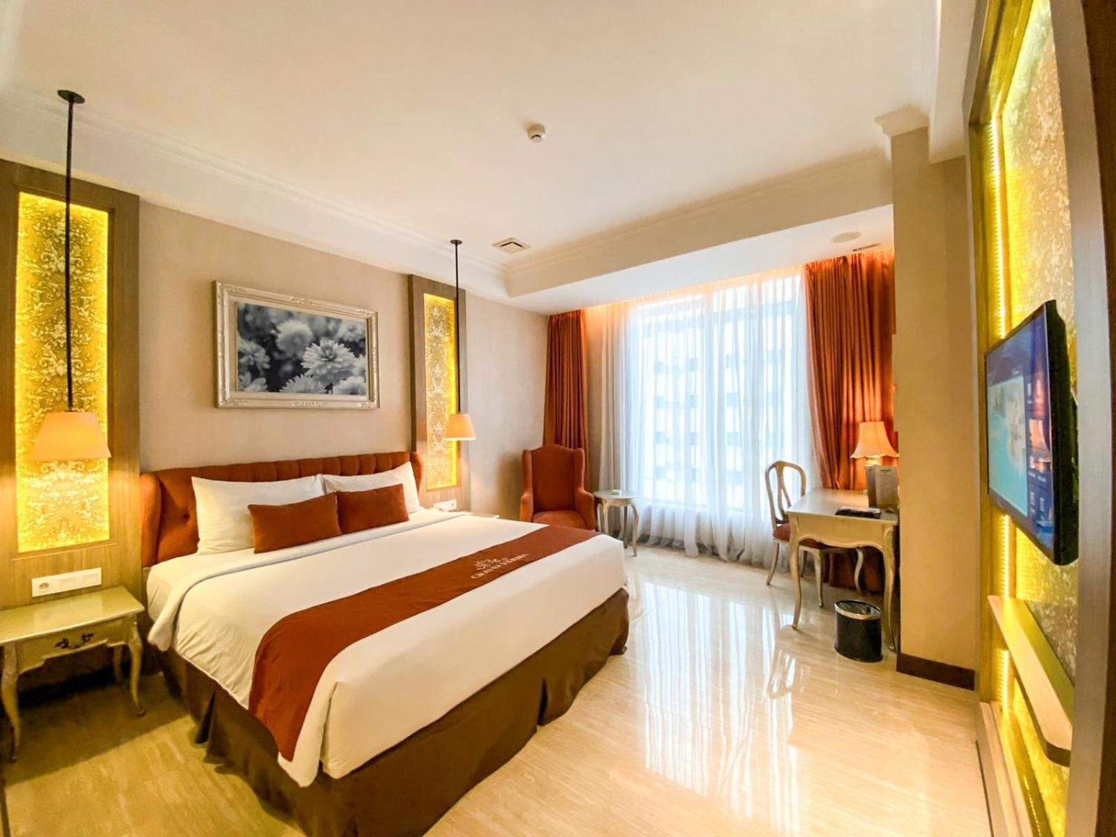 Grand Keisha Yogyakarta Hotel Kejayan Exterior photo