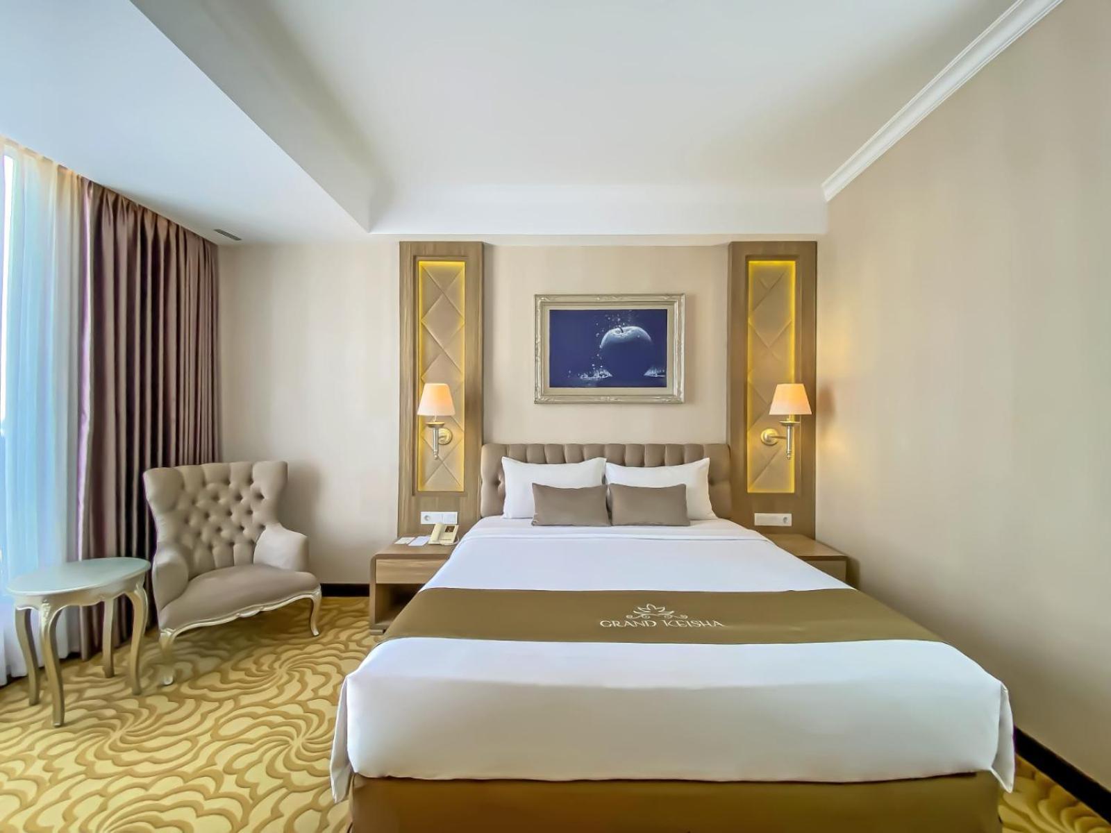 Grand Keisha Yogyakarta Hotel Kejayan Exterior photo